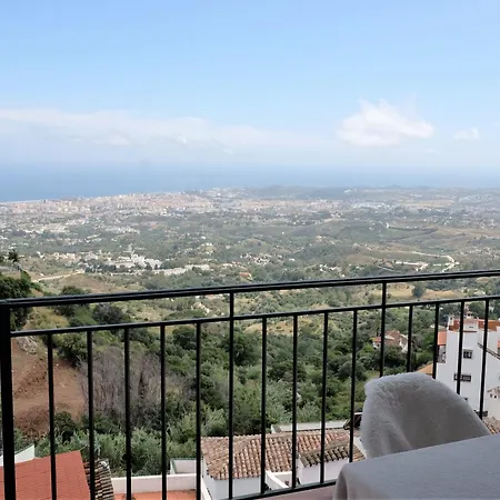 Apartment 4br Andalusian Penthouse W Pool & Spectacular View